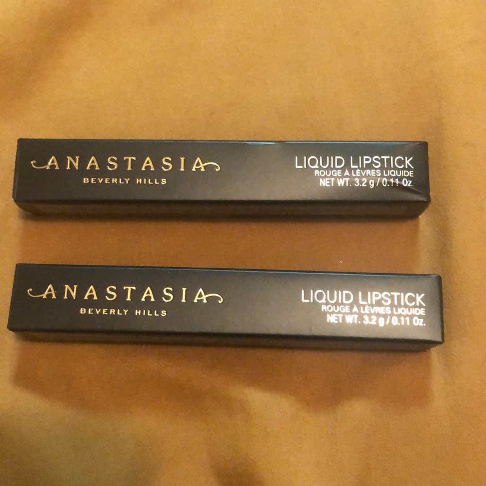 Liquid lipsticks